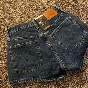 Levi's women shorts